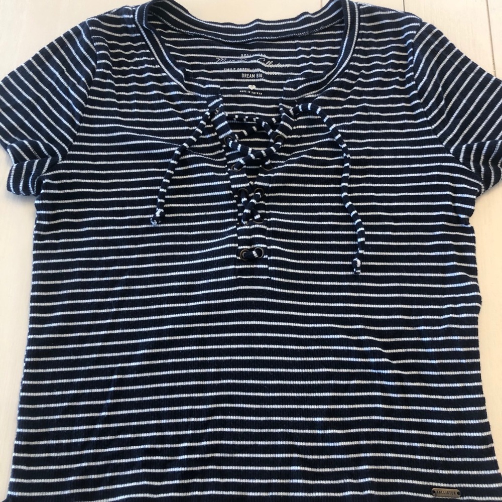 Hollister Crop Top